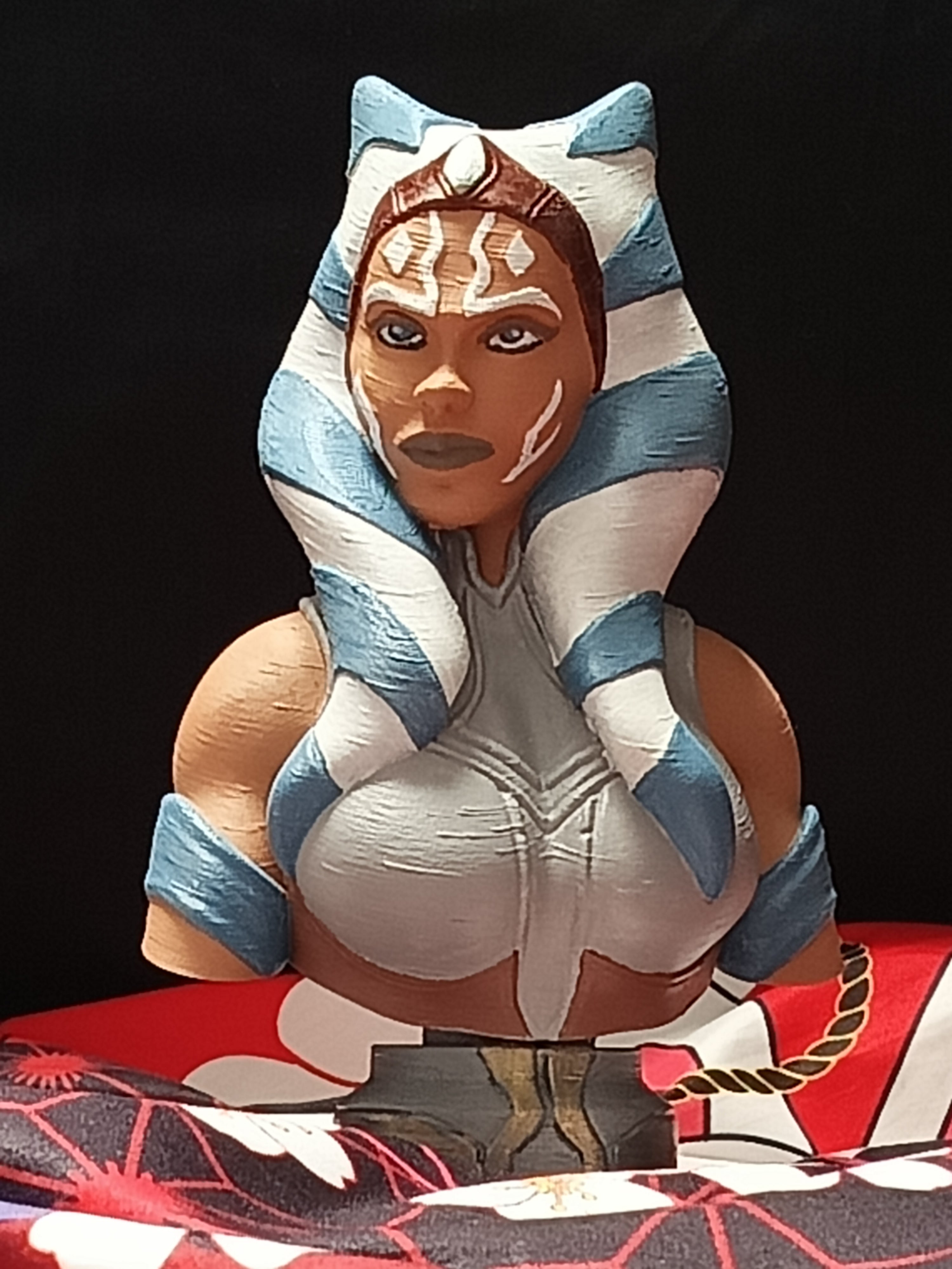 Buste Ahsoka Tano 18cm - Ex-Jedi Star Wars Collection