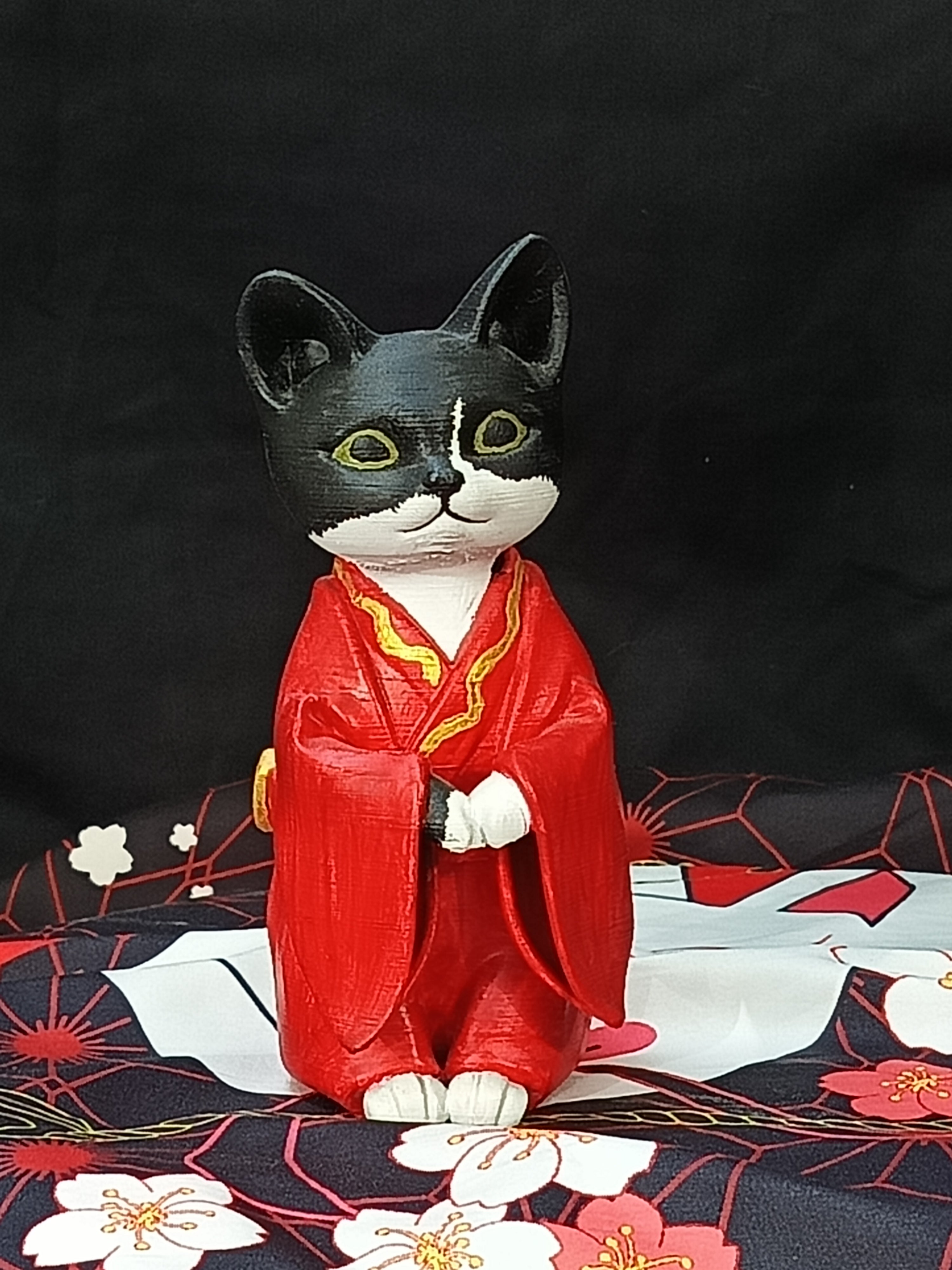 Figurine Chat en Kimono Personnalisable - Peinte à la Main - Création Unique