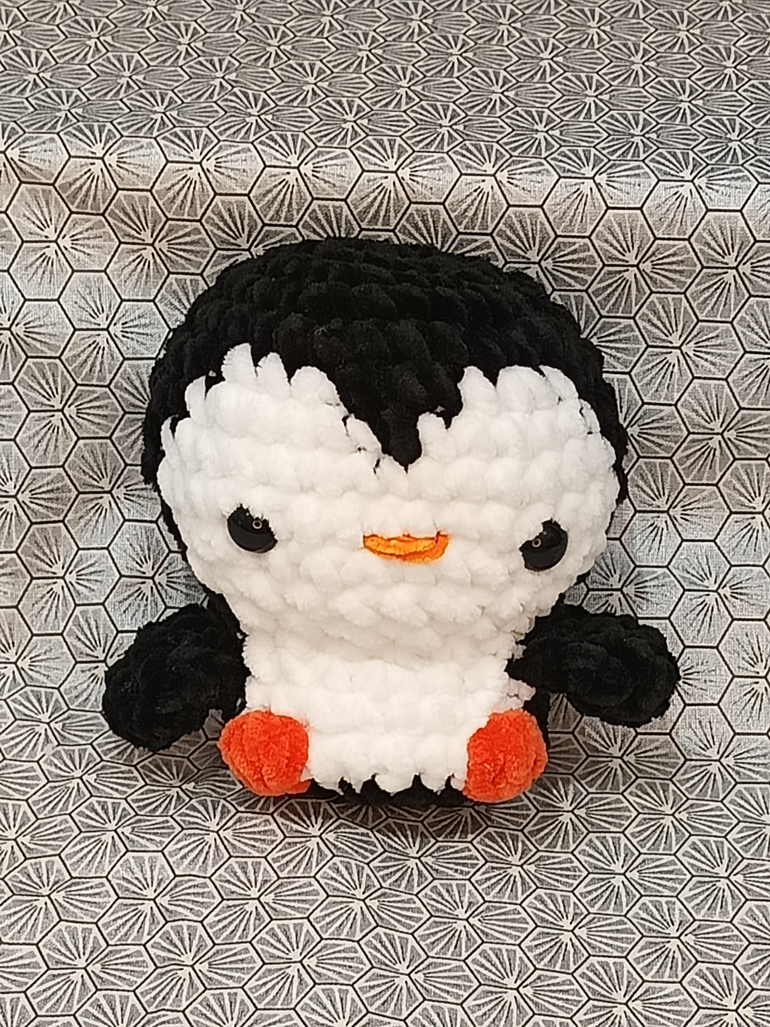 Adorable pingouin en coton chenille