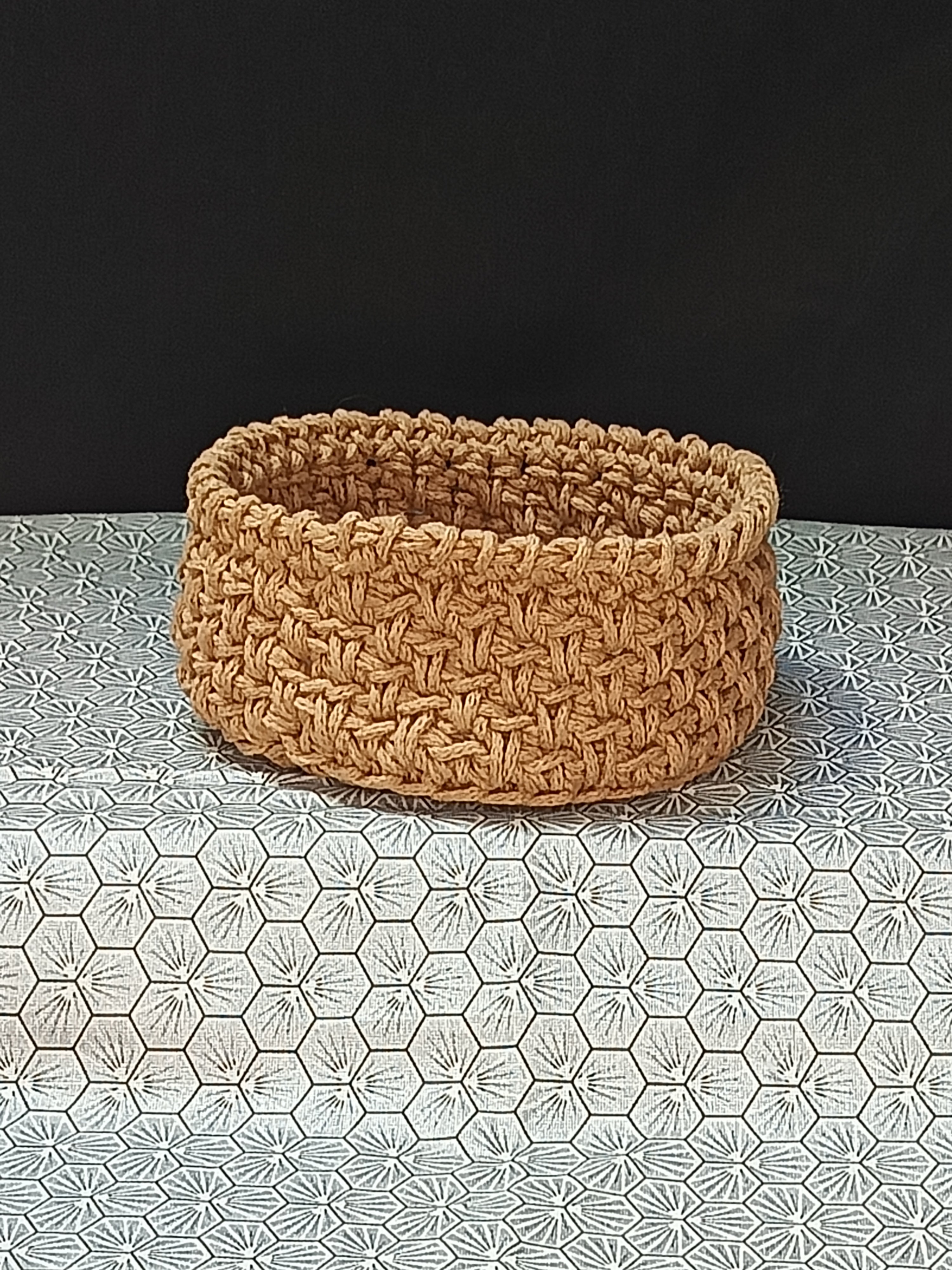 🆕 Panier en crochet – 12 cm × 6 cm – Fait main, plusieurs coloris