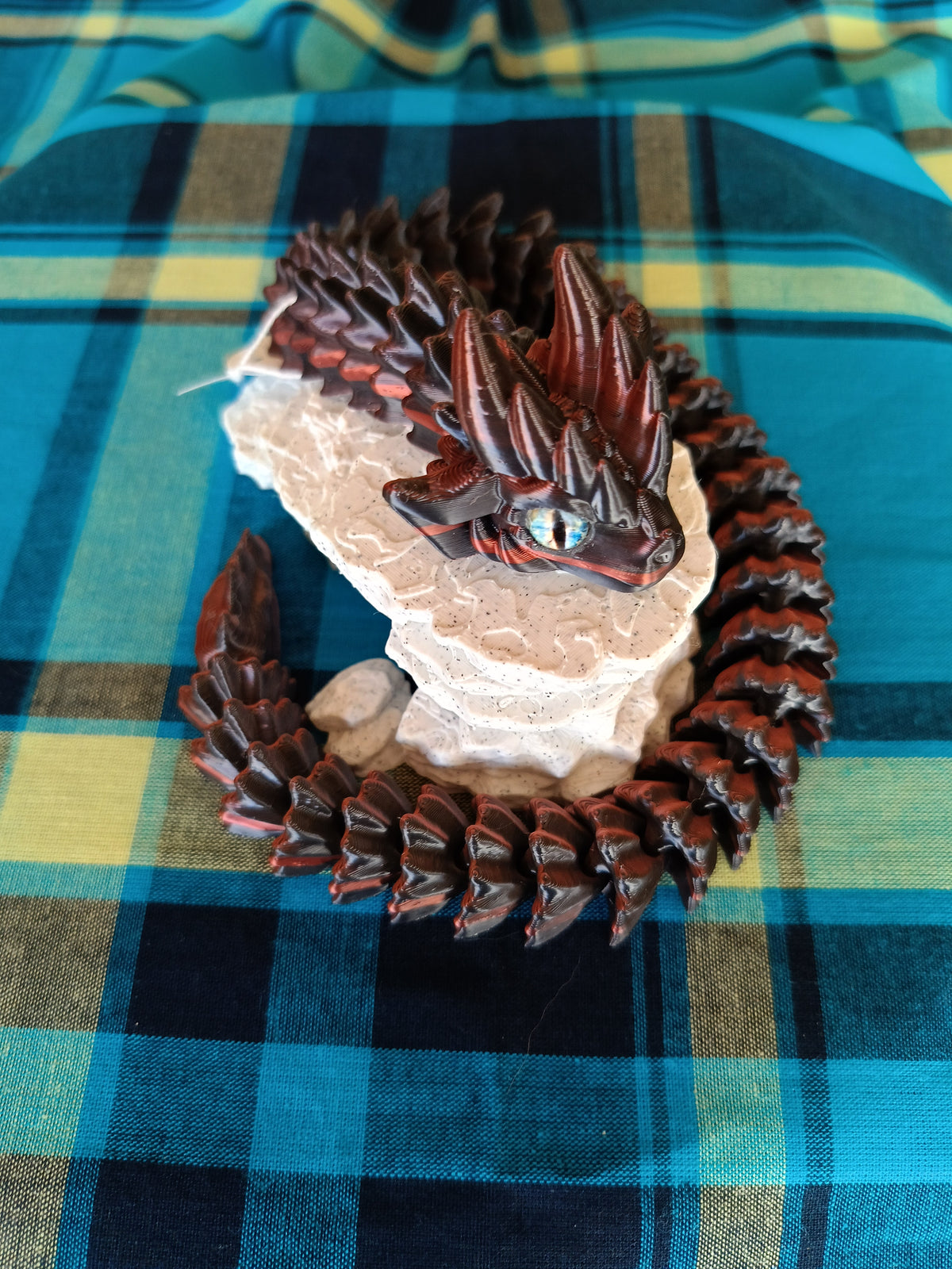 🆕 Dragon de 40 cm aux yeux persans